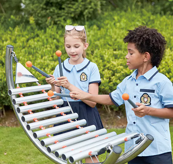 Υπαίθρια παιδική χαρά